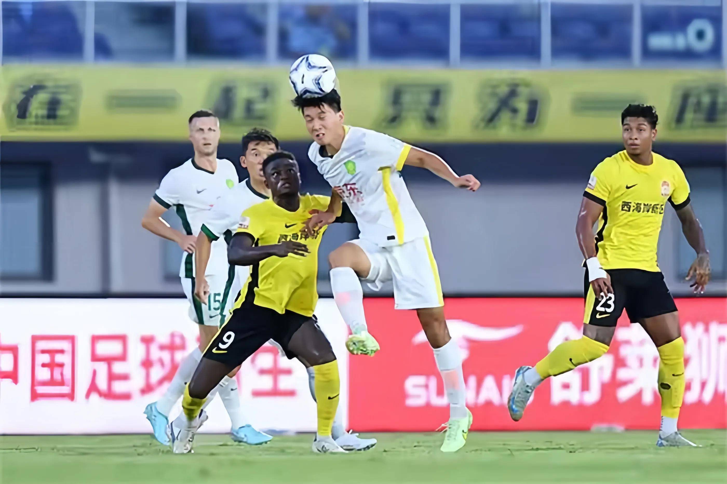 而这场新月 而这场新月