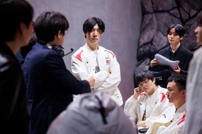 更多是抢在 更多是抢在